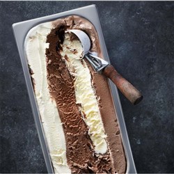 ICECREAM VANILLA CHOC FUDGE GOURMET  5LT # 10382207 EVEREST