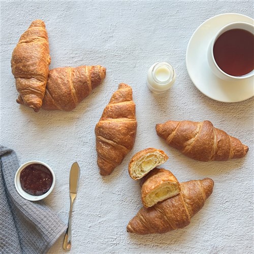 CROISSANT BUTTER MEDIUM STRAIGHT (80 X 45GM) # 12637 BAKERS MAISON